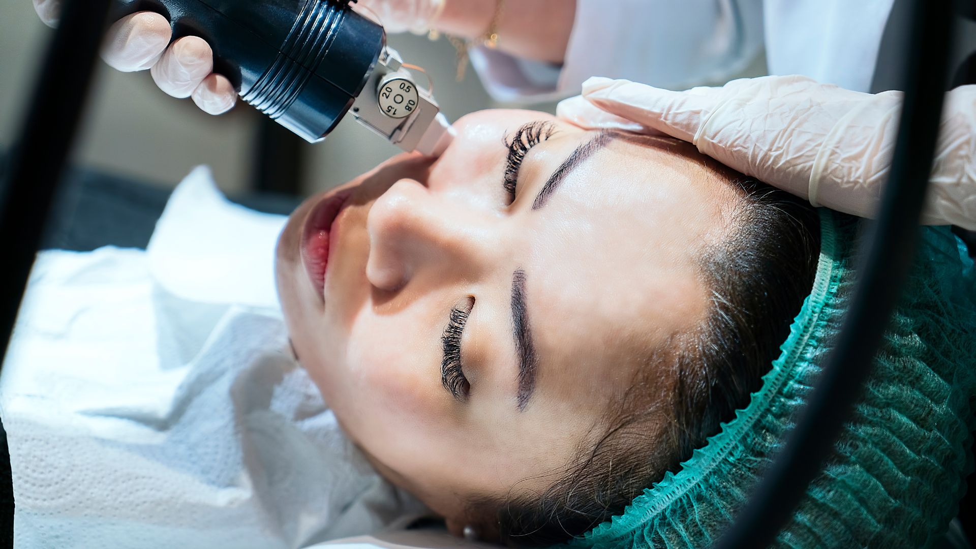 Oliver Martinez, Brother